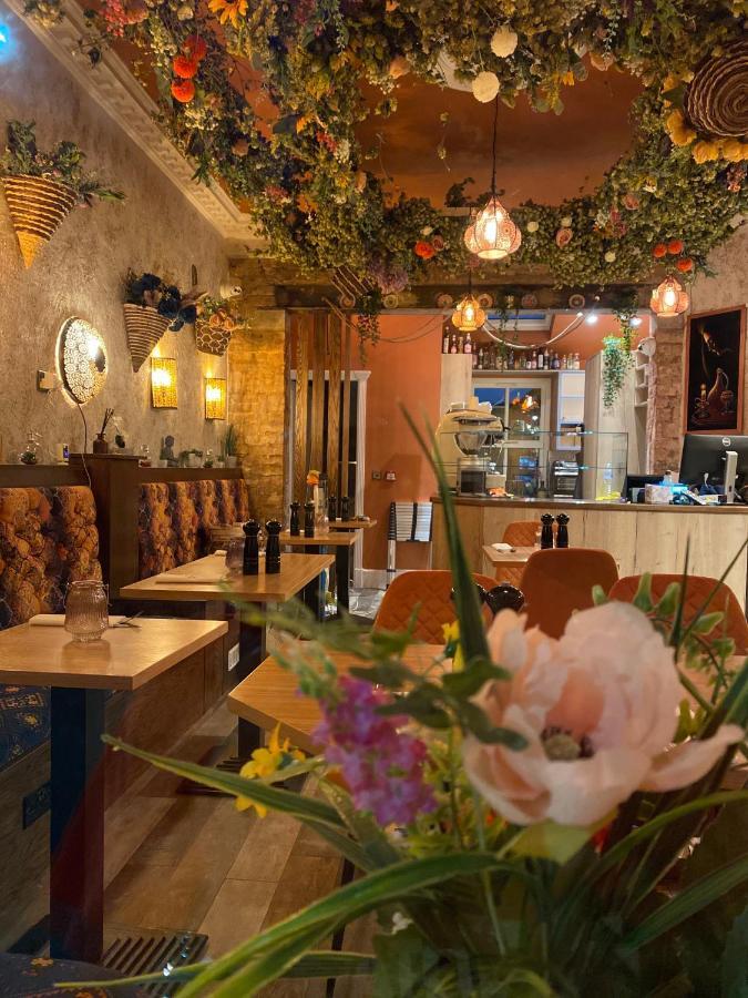 אולדברי Domo Boutique Hotel מראה חיצוני תמונה
